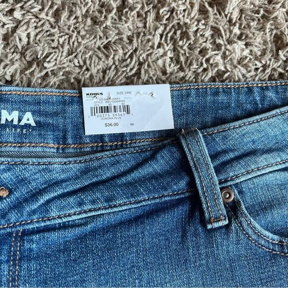 NWT! Sonoma Medium Wash Distressed High Rise Shorts Size 24W - Picture 7 of 8